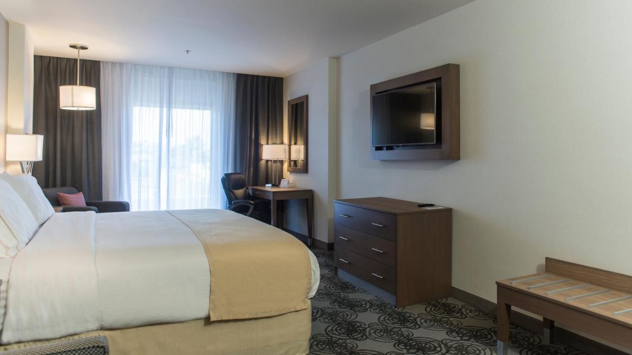 Holiday Inn Express & Suites Chihuahua Juventud By Ihg Eksteriør billede
