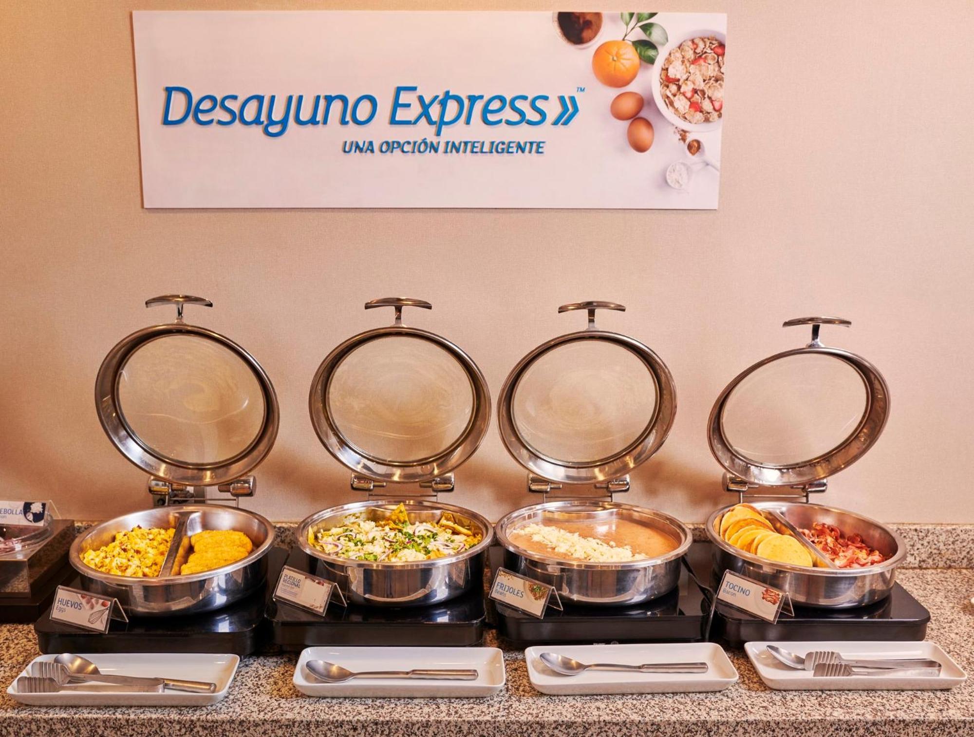 Holiday Inn Express & Suites Chihuahua Juventud By Ihg Eksteriør billede