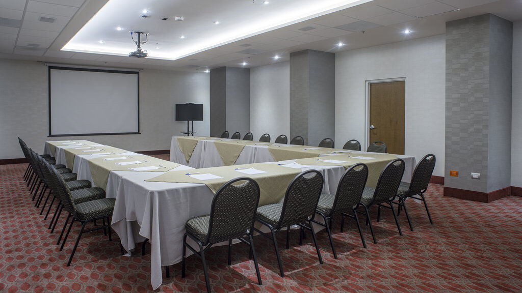 Holiday Inn Express & Suites Chihuahua Juventud By Ihg Eksteriør billede
